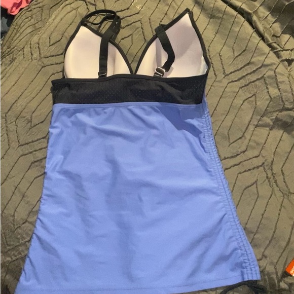 Takini Top - Picture 10 of 10